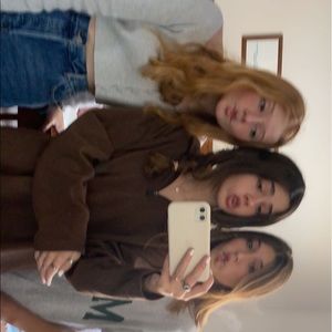 Meet your Posher, Brooke